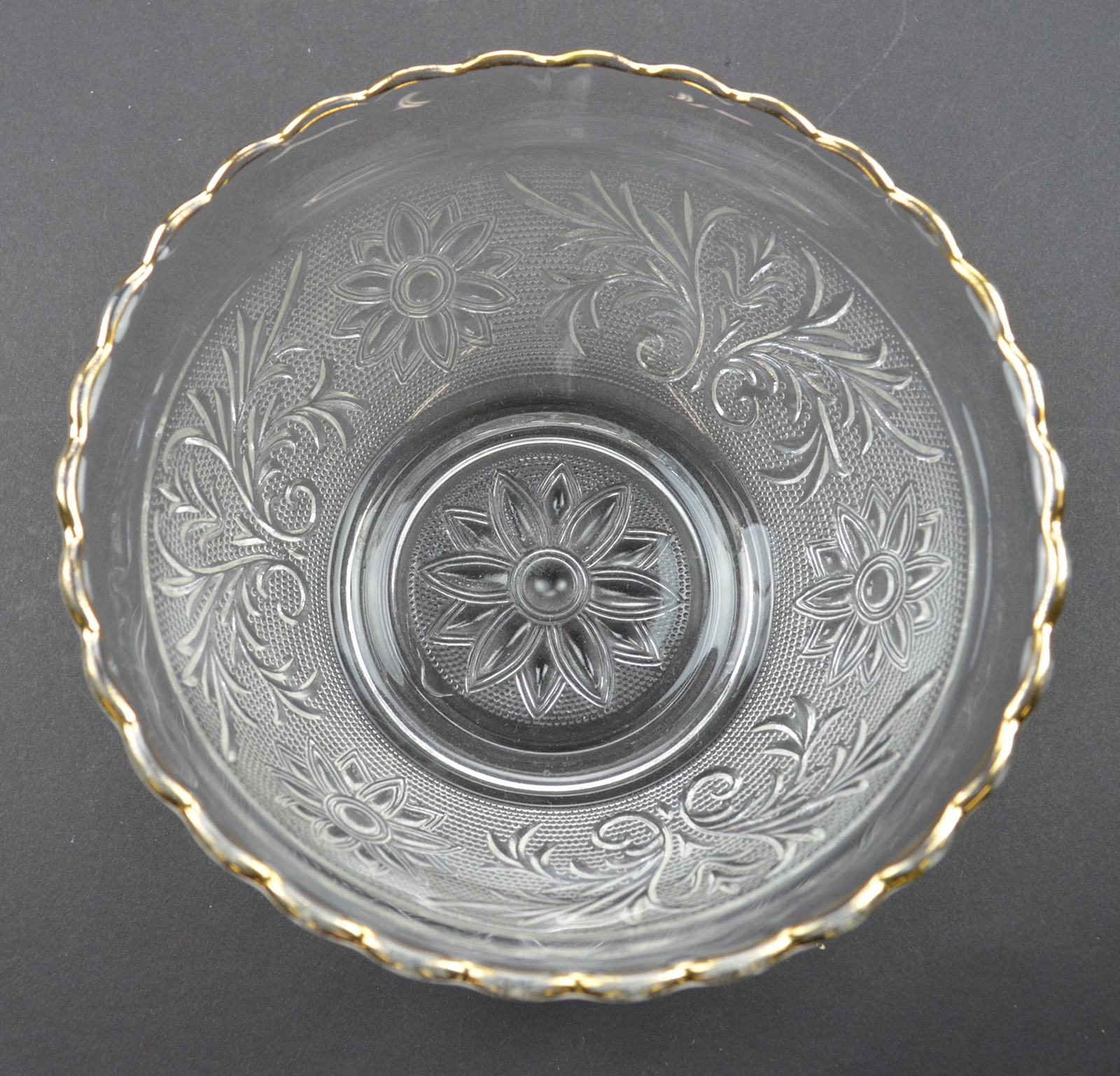 Scalloped Bowl Sandwich Clear by Anchor Hocking