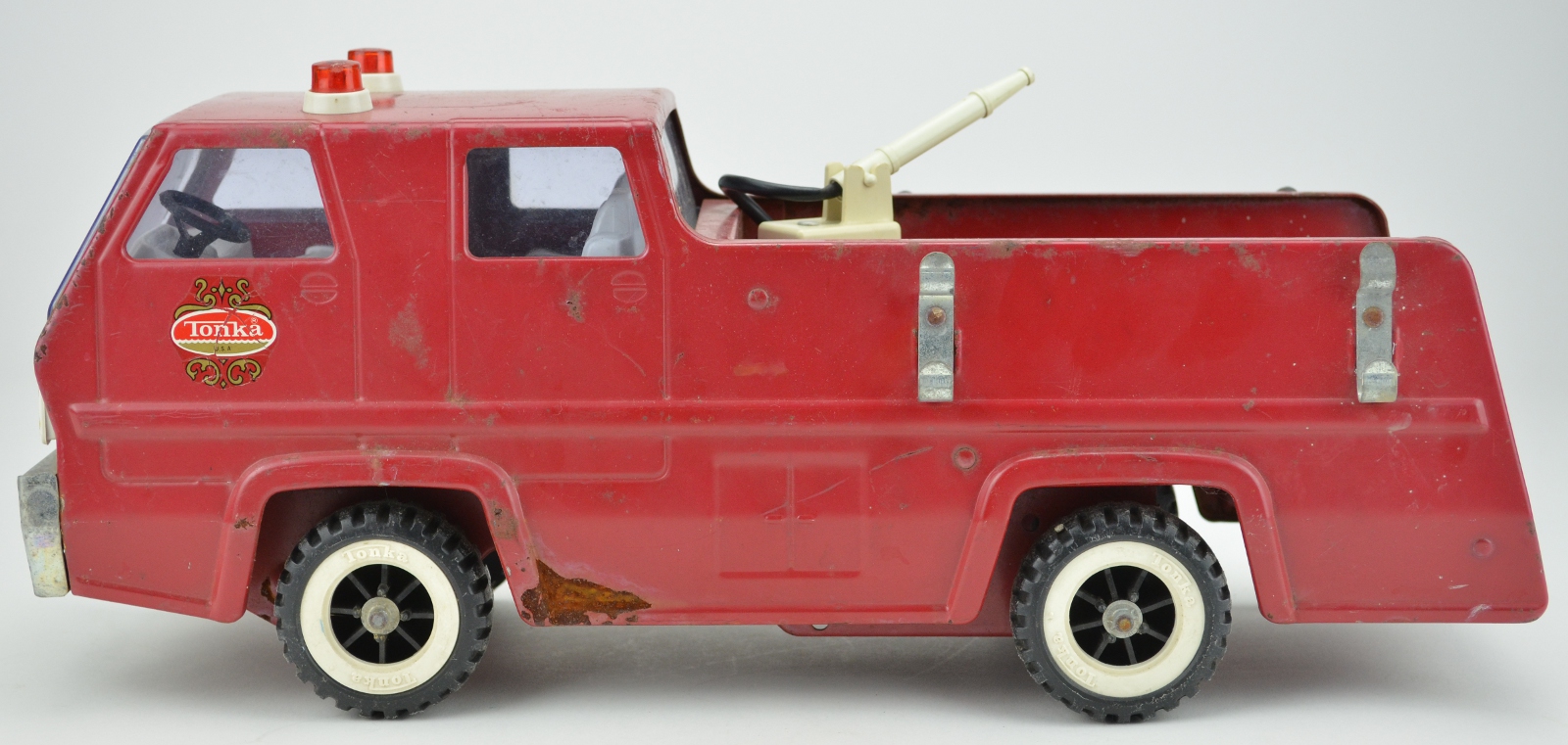 Vintage Collectible Red Tonka Fire Engine Truck 17