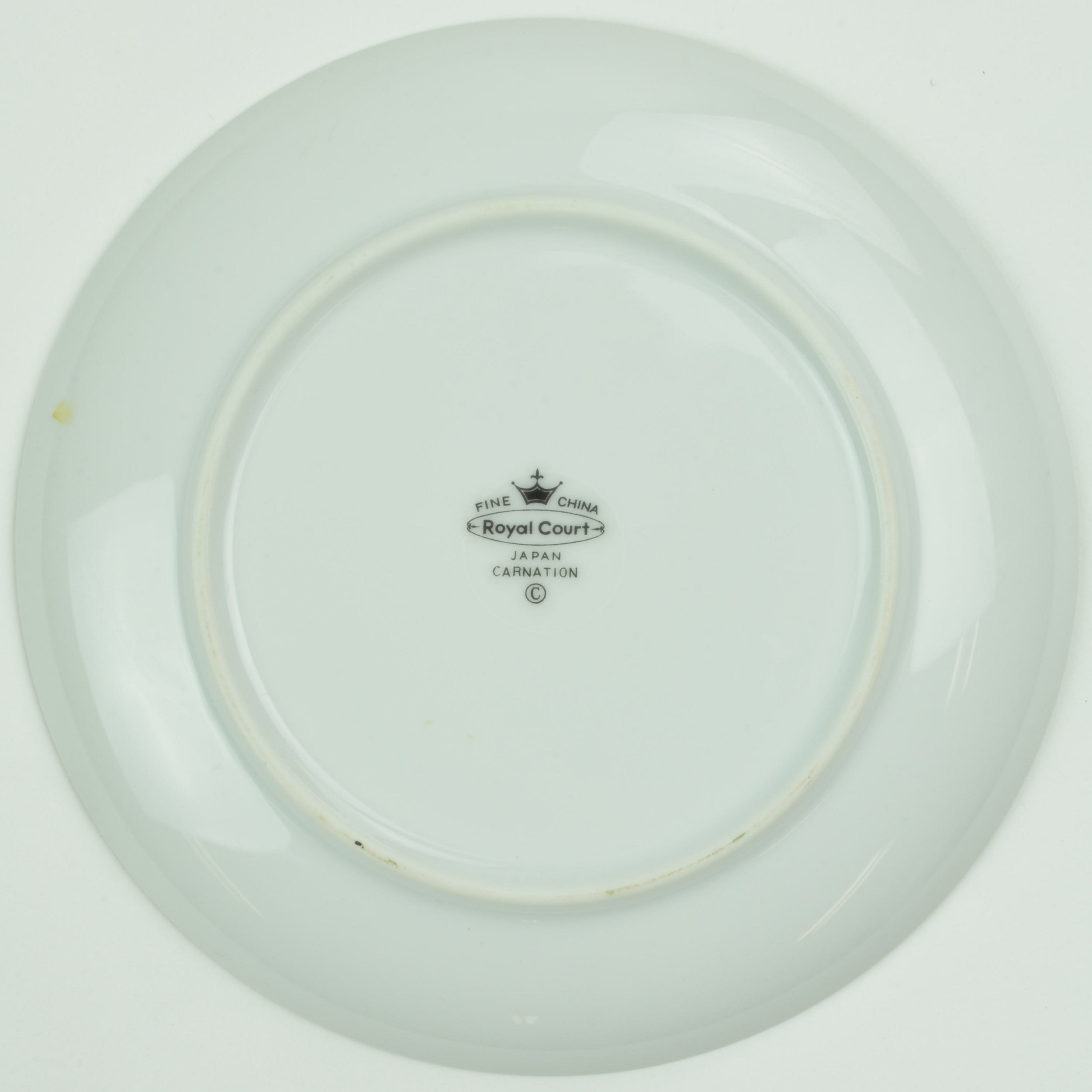Royal Court - Carnation Pattern - Bread Plate