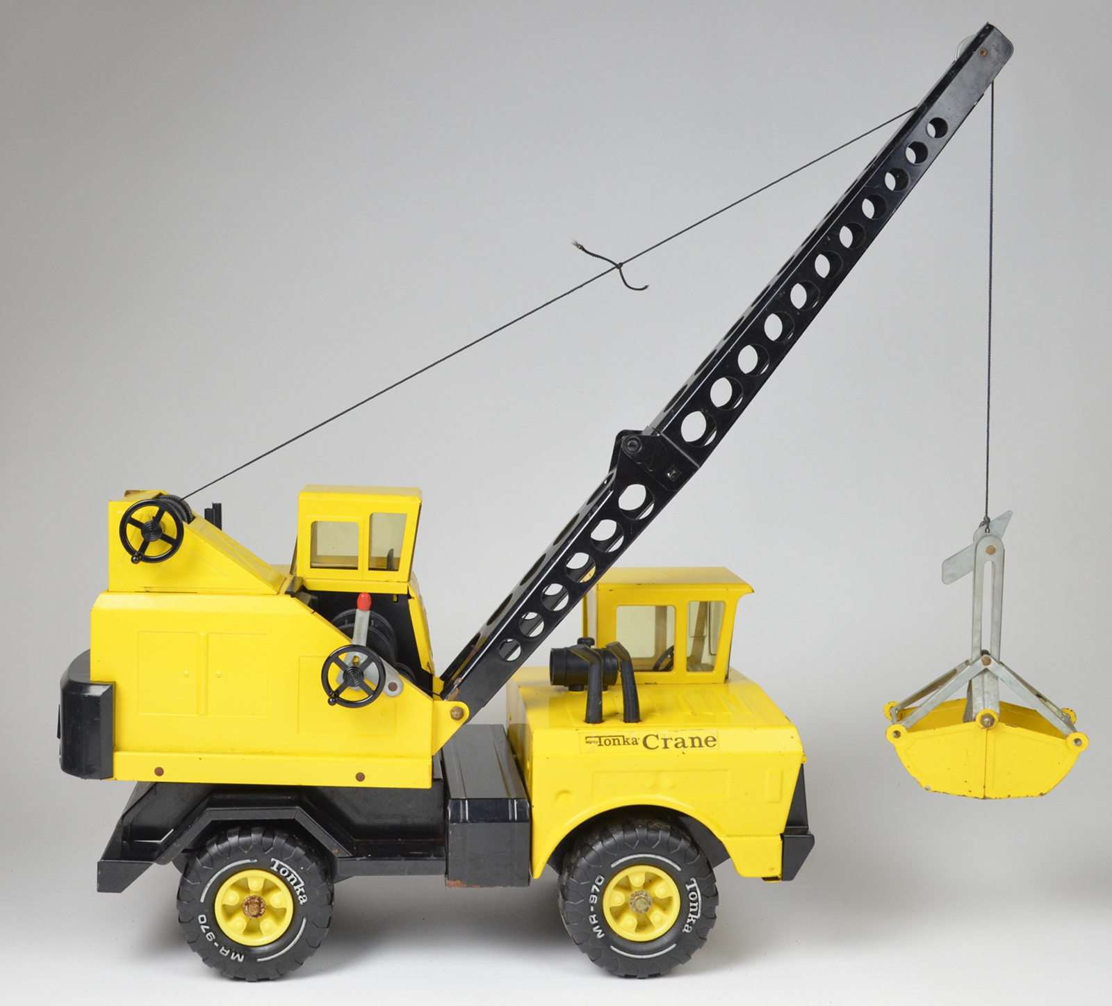 Vintage Metal Mighty Tonka Crane - 1960's - 1970's