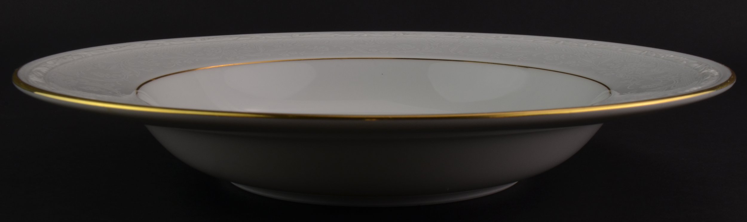Noritake China - White Scapes Collection - Whitecliff Pattern 4083 - Soup Bowl