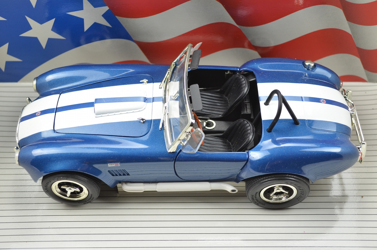 American Muscle Shelby Cobra 427 S/C Die Cast Metal Car - 1